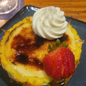 Tommy Bahama - Pineapple Cream Brulee. Very good - Seafood Near Me - Kihei, Hawaii
