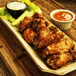 Pat's Pizzeria - Ithaca - We do chicken wings right at Pat's Pizzas. Try one of our many mouthwatering flavors today!