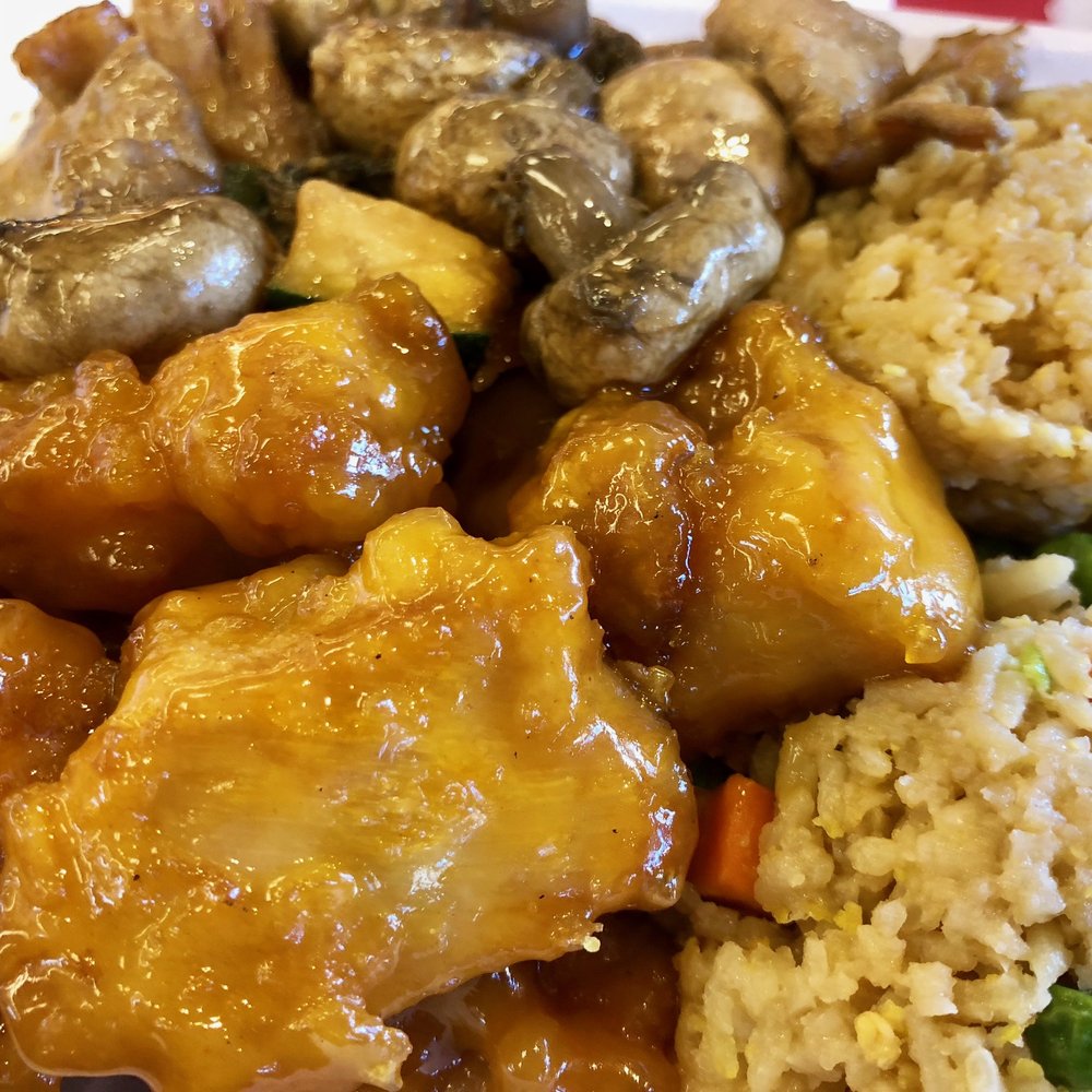 Combo lunch - Orange Chicken, Mushrooms, Fried Rice