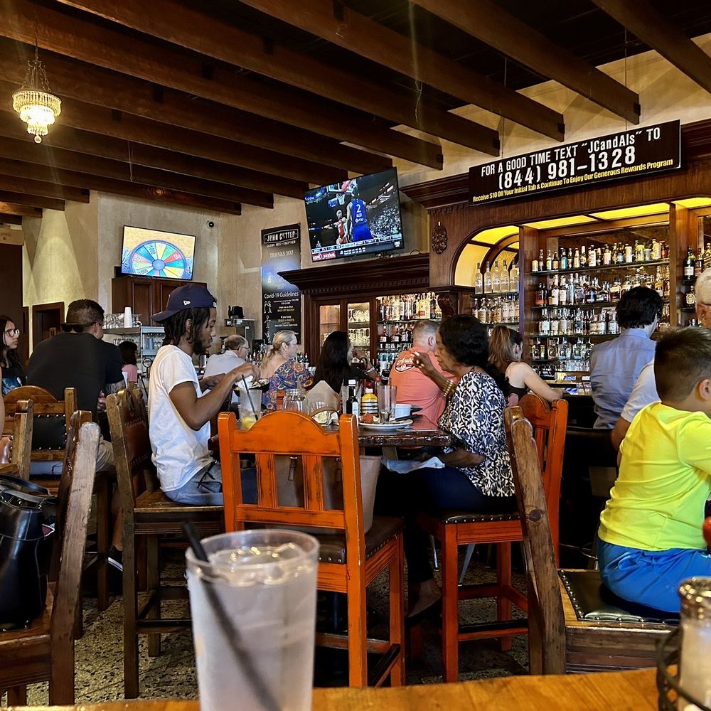 John Cutter - Relaxed atmosphere inside. They also have an outdoor patio! - New American Near Me - Las Vegas, Nevada John Cutter - Relaxed atmosphere inside. They also have an outdoor patio! - New American Near Me - Las Vegas, Nevada