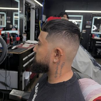 Supreme Barber Studio - Barber Ramon - Barbers Near Me - Lemoore, California Supreme Barber Studio - Barber Ramon - Barbers Near Me - Lemoore, California
