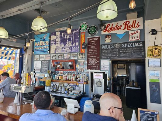 Paul's Daughter by null