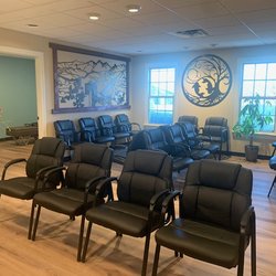 Bach Chiropractic and Acupuncture Clinic