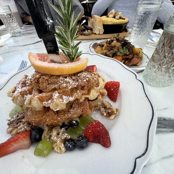 Sweet Maple - chicken croffle + potato medley - Breakfast & Brunch Near Me - Cupertino, California Sweet Maple - chicken croffle + potato medley - Breakfast & Brunch Near Me - Cupertino, California