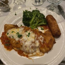 Verdi's of Whitestone - Chicken parmigiana