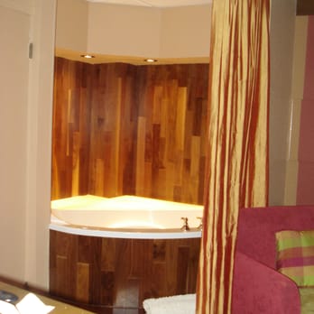 Le Champlain Hotel - Hotels Near Me - Quebec City, Quebec Le Champlain Hotel - Hotels Near Me - Quebec City, Quebec