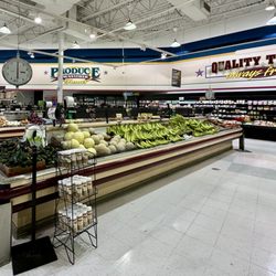 Kuhn's Market - Fruits, vegetables, etc.