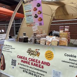 Breezy Kakes - Stand at Grant Parks Farmers Market