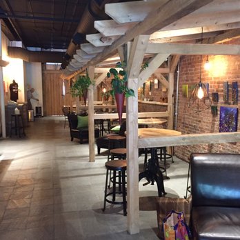 Catalyst Coffee Bar - Coffee & Tea Near Me - Saint Albans City, Vermont