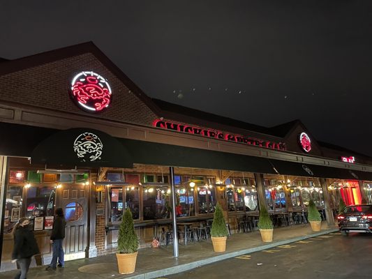 Chickie's & Pete's by null