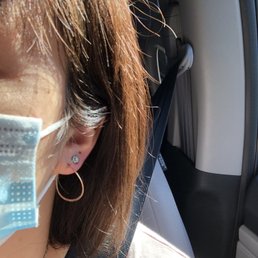 Ear lobe piercing