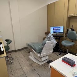 Uptown Dental
