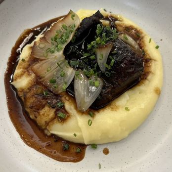 Populaire Modern Bistro - Braised beef with smooth mashed potatoes - French Near Me - Costa Mesa, California Populaire Modern Bistro - Braised beef with smooth mashed potatoes - French Near Me - Costa Mesa, California