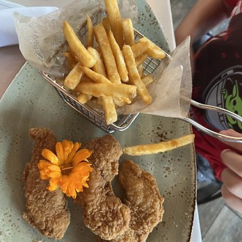 Fairview Farmers - Kids chicken strips - Breakfast & Brunch Near Me - Fairview, Texas