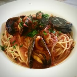 Pizzeria Santa Lucia - Spaghetti di mare 6 euros!