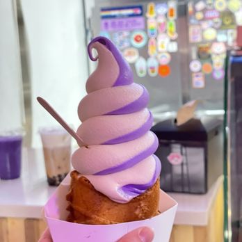 Omg Squee - Ube Earl Grey Swirl - Desserts Near Me - Austin, Texas