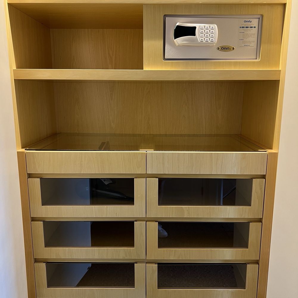 Alvear Icon - Lots of storage space in the wardrobe. - Hotels Near Me - Buenos Aires, C