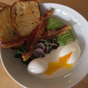 Over Easy - Brunch bowl ($13)  THIS ONE IS COLD!! Feels more like a salad - Breakfast & Brunch Near Me - Kailua, Hawaii