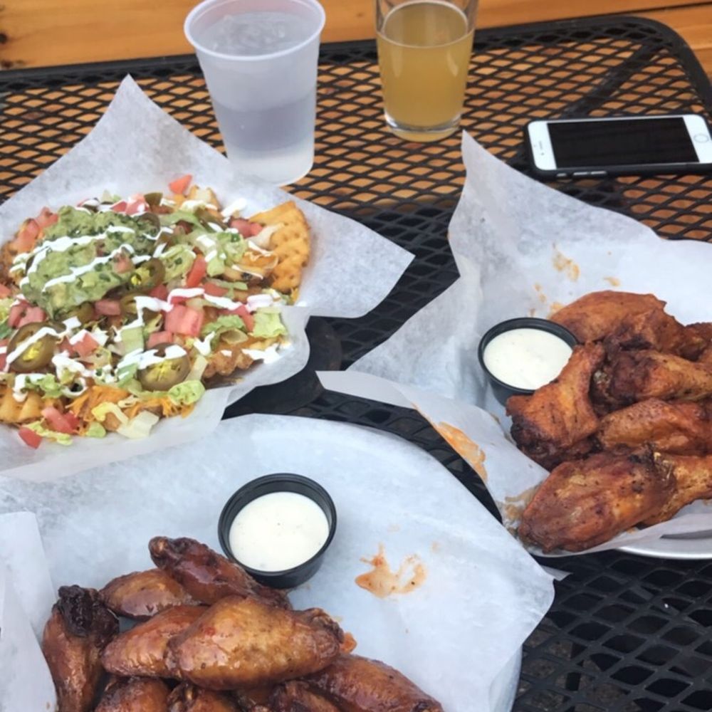 Lottie's Pub - Pubs Near Me - Chicago, Illinois Lottie's Pub - Pubs Near Me - Chicago, Illinois