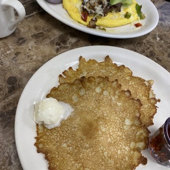 Cafe Amri - Tri tip omelette with thin Mexican pancakes - Breakfast & Brunch Near Me - Oxnard, California Cafe Amri - Tri tip omelette with thin Mexican pancakes - Breakfast & Brunch Near Me - Oxnard, California
