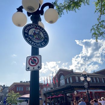 ByWard Market - Shopping Centers Near Me - Ottawa, Ontario