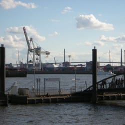 Altona Fischmarkt Fähranleger HADAG