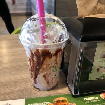 Los Verdes - 2 for 1 shakes every Tuesday - Burgers Near Me - Pembroke Pines, Florida