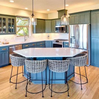 Hobbs Painting - Emerald Urethane Trim Enamel on previously lacquered maple cabinets. - Painters Near Me - Silverton, Oregon Hobbs Painting - Emerald Urethane Trim Enamel on previously lacquered maple cabinets. - Painters Near Me - Silverton, Oregon