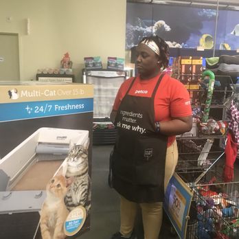 Petco - Crystal is Extremely rude every time! How is she still working here ?!?! - Pet Groomers Near Me - Upper Marlboro, Maryland