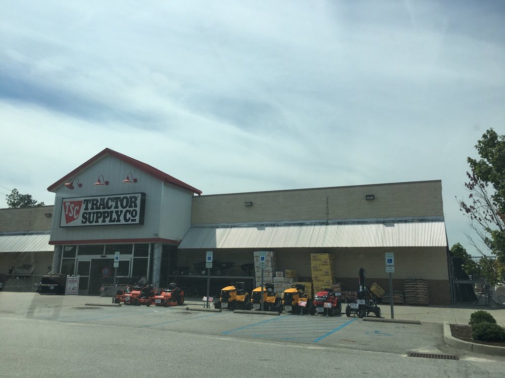 TRACTOR SUPPLY Updated September 2024 256 Killian Rd, Columbia