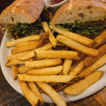 Amerikas - pork sandwich - Latin American Near Me - Oak Park, Illinois