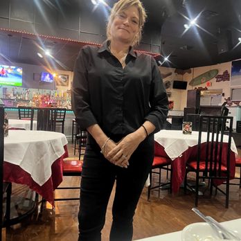 Kristen was  delightful waitress that made pleasant dining.