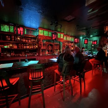 Dark Harbour Bar - Bar area - Tiki Bars Near Me - Long Beach, Washington Dark Harbour Bar - Bar area - Tiki Bars Near Me - Long Beach, Washington