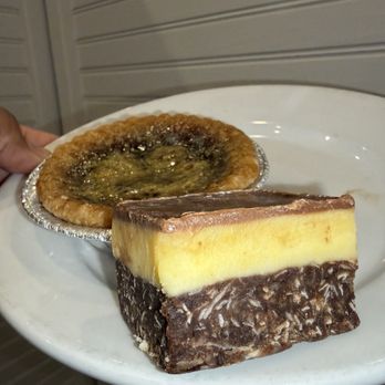 Maple Leaf Diner - American Near Me - Dallas, Texas