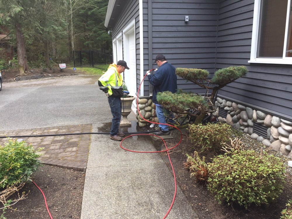 Slide of Roto-Rooter Plumbing & Water Cleanup