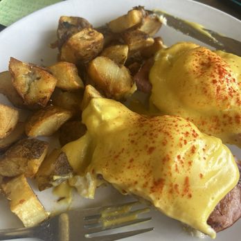 The Cracked Egg - Eggs Benedicts - Breakfast & Brunch Near Me - Phoenix, Arizona The Cracked Egg - Eggs Benedicts - Breakfast & Brunch Near Me - Phoenix, Arizona