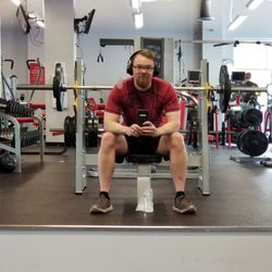 Snap Fitness 24-7 - Back to the gym for the first time in a while, let's do it!