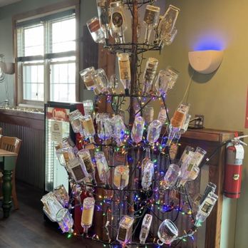 Monk's BBQ - Inside - Barbeque Near Me - Purcellville, Virginia