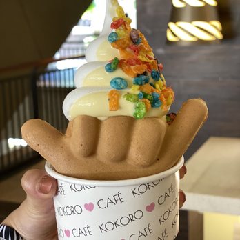 Kokoro Cafe - Coconut and pineapple swirl - Desserts Near Me - Honolulu, Hawaii