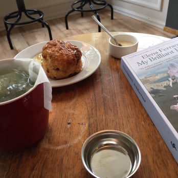 La Brume dans mes Lunettes - Scone freshly roasted with creme fraiche and maple syrup. - Cafes Near Me - Montreal, Quebec La Brume dans mes Lunettes - Scone freshly roasted with creme fraiche and maple syrup. - Cafes Near Me - Montreal, Quebec