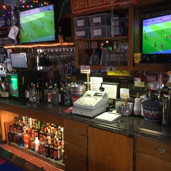 The Keyhole Tavern - a bar with a lot of liquor - Dive Bars Near Me - Mission, Kansas The Keyhole Tavern - a bar with a lot of liquor - Dive Bars Near Me - Mission, Kansas