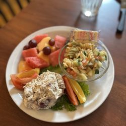 Hunter's Bakery & Cafe - Salad Trio - yum!!