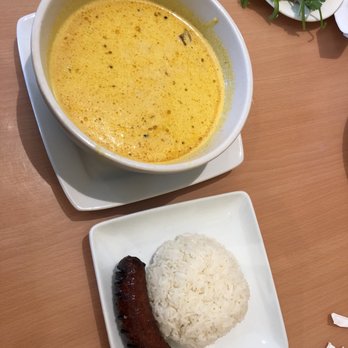 Green Leaf Vietnamese Cuisine - Chicken yellow curry, rice, and a side of sausage - Vietnamese Near Me - West Lafayette, Indiana Green Leaf Vietnamese Cuisine - Chicken yellow curry, rice, and a side of sausage - Vietnamese Near Me - West Lafayette, Indiana