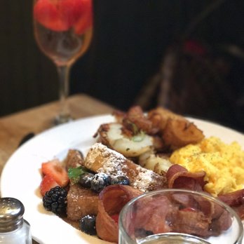 Peaches - Delicious awesome French toast - Southern Near Me - Brooklyn, New York
