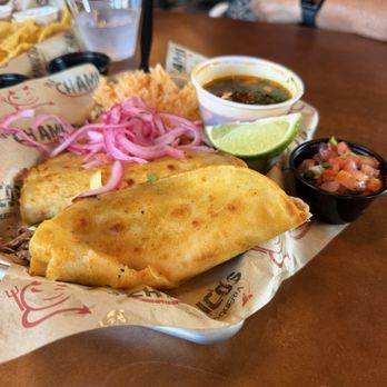 Dos Chamucos Taqueria - Birria tacos - Mexican Near Me - Newcastle, Washington
