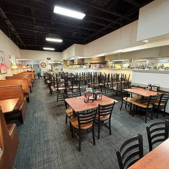 Golden Corral Buffet & Grill - clearly, you should sit...here... - American Near Me - Spring, Texas Golden Corral Buffet & Grill - clearly, you should sit...here... - American Near Me - Spring, Texas