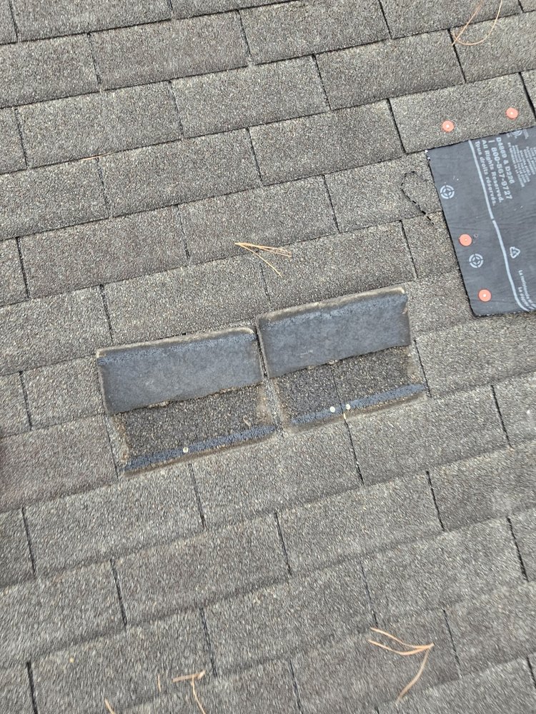 Slide of C&M Roofing