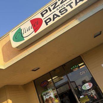 Aliacci Pizza & Pasta - Front of store - Pizza Near Me - Lakewood, California