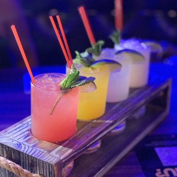 Vaka Restaurant - Mojito Flights - Sushi Bars Near Me - Lawrence, Massachusetts