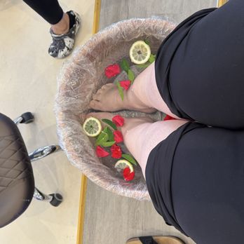 Beau Den Spa & Nails - Icy Refresh pedicure! - Nail Salons Near Me - Concord, California